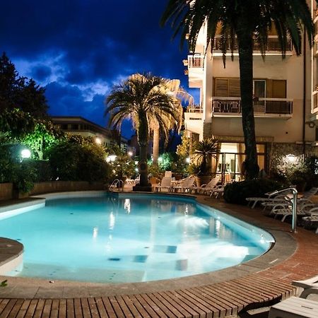 Grand Hotel Tamerici & Principe Монтекатини Терме Екстериор снимка
