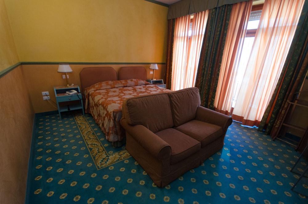 Grand Hotel Tamerici & Principe Монтекатини Терме Екстериор снимка