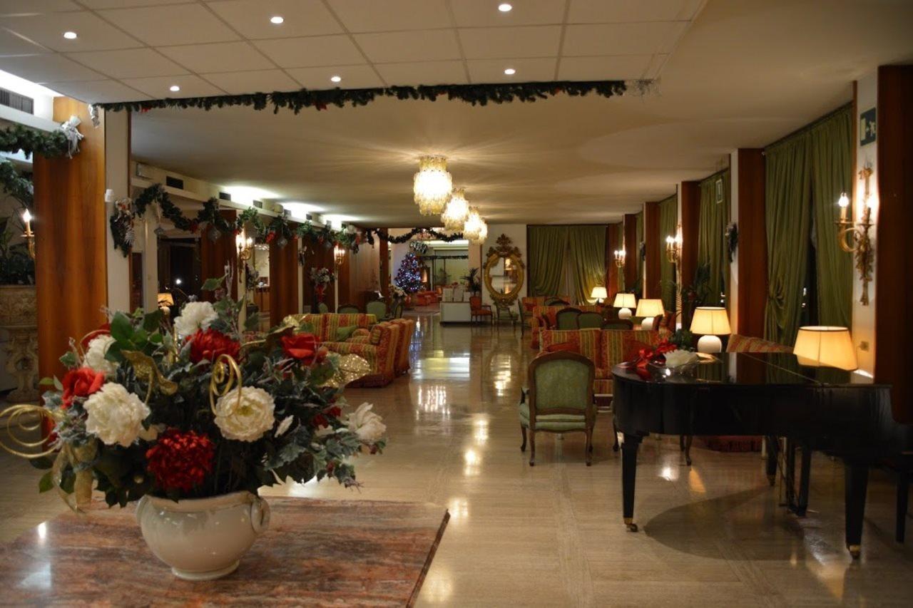 Grand Hotel Tamerici & Principe Монтекатини Терме Екстериор снимка